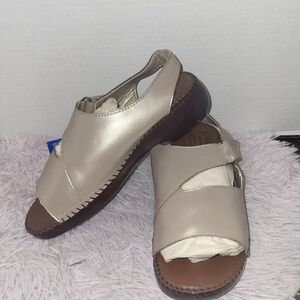 Dr. Scholl's Nina Women's Gold Leather Open Toe Heel Strap Sandals Size 11 WW